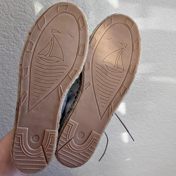 Manuela De Juan Girls European 33 Silver Metallic Lace Up Espadrille’s - Picture 6 of 10